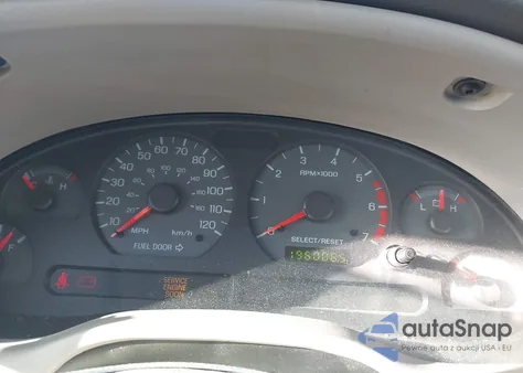 2002 Ford Mustang z USA, uszkodzony, nr VIN 1FAFP40492F200011